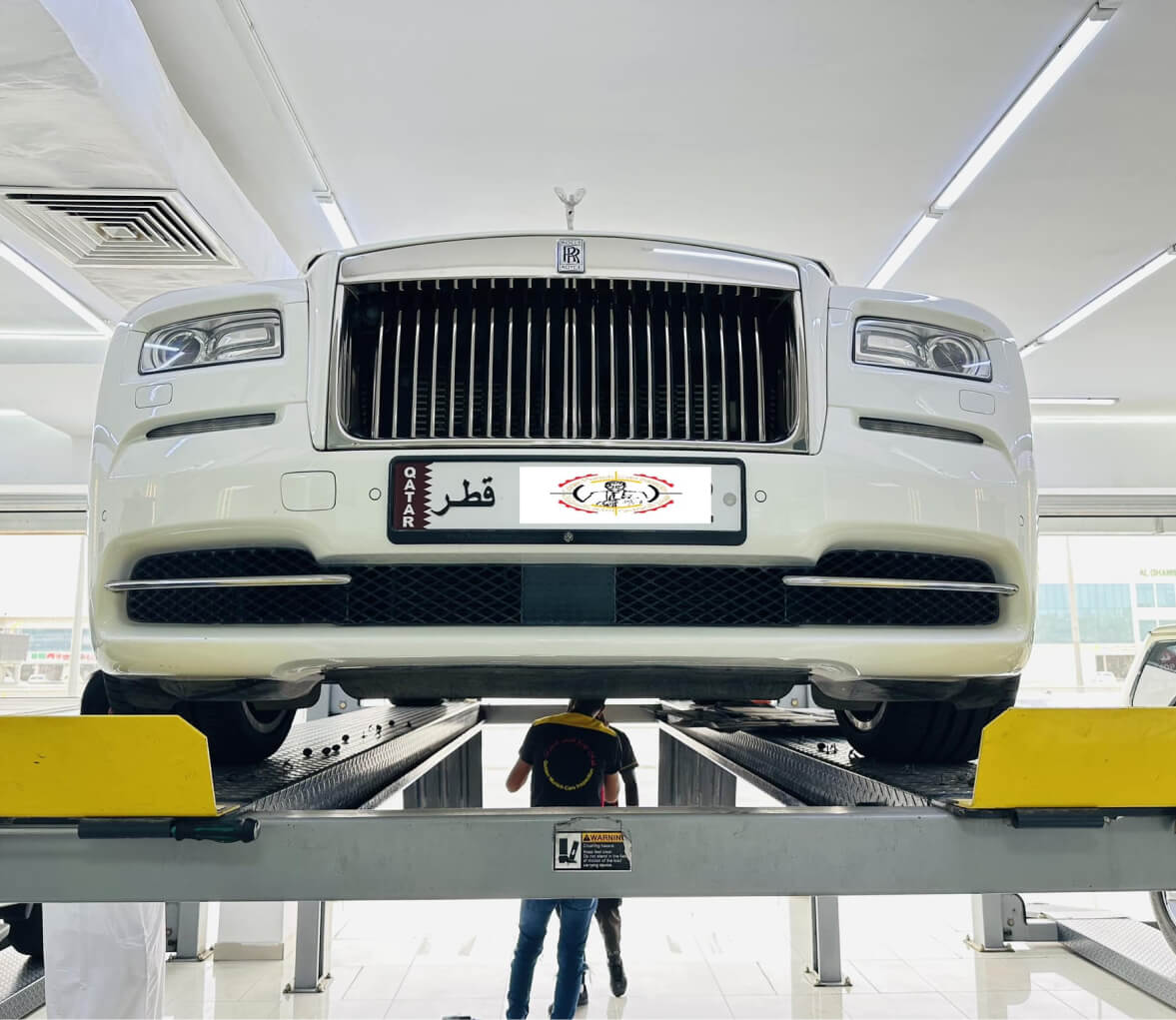 Golden Munich Car Inspection Center - Advanced Diagnostic Equipment and Professional Workshop